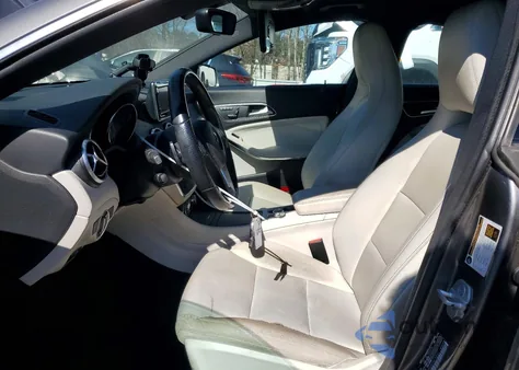 2014 Mercedes-Benz Cla 250 z USA, uszkodzony, nr VIN WDDSJ4EBXEN070810